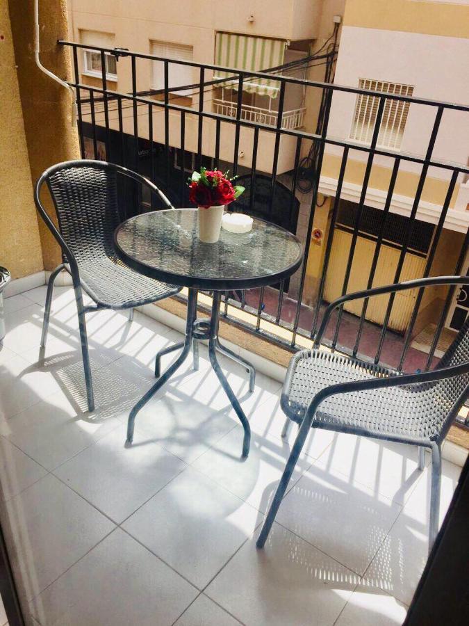 Studio Apartment Vicente Blasco Ibanez, 127 Torrevieja Dış mekan fotoğraf